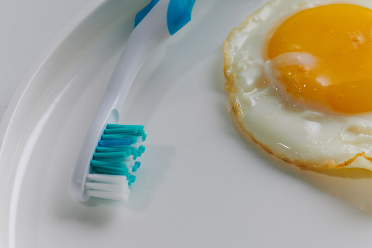 Reasons Why We Should Avoid Brushing After Every Single Meal