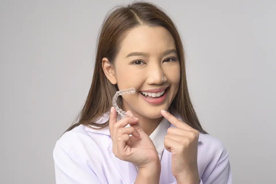 Professional Invisalign Rubber Bands in Houston, Texas