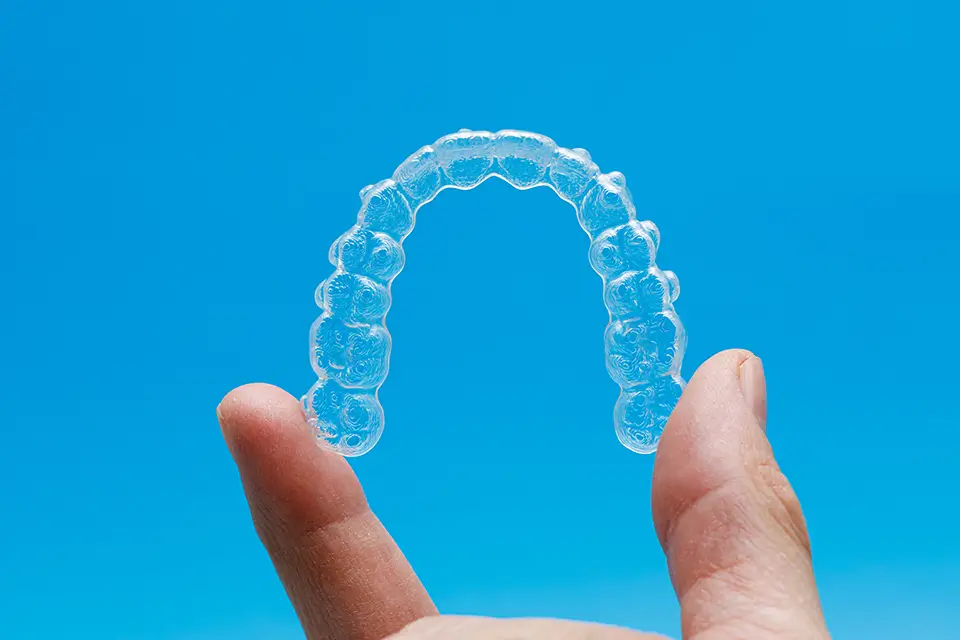 What Are Invisalign Rubber Bands (Elastics)? Discover Their Amazing Benefits