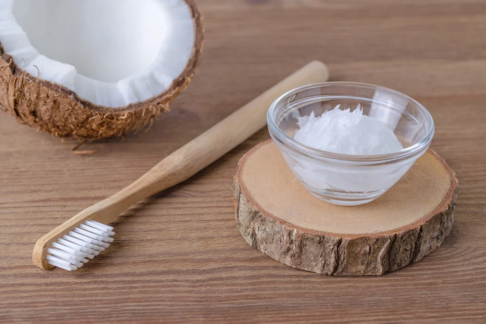 How to Use Coconut Oil for Teeth Whitening