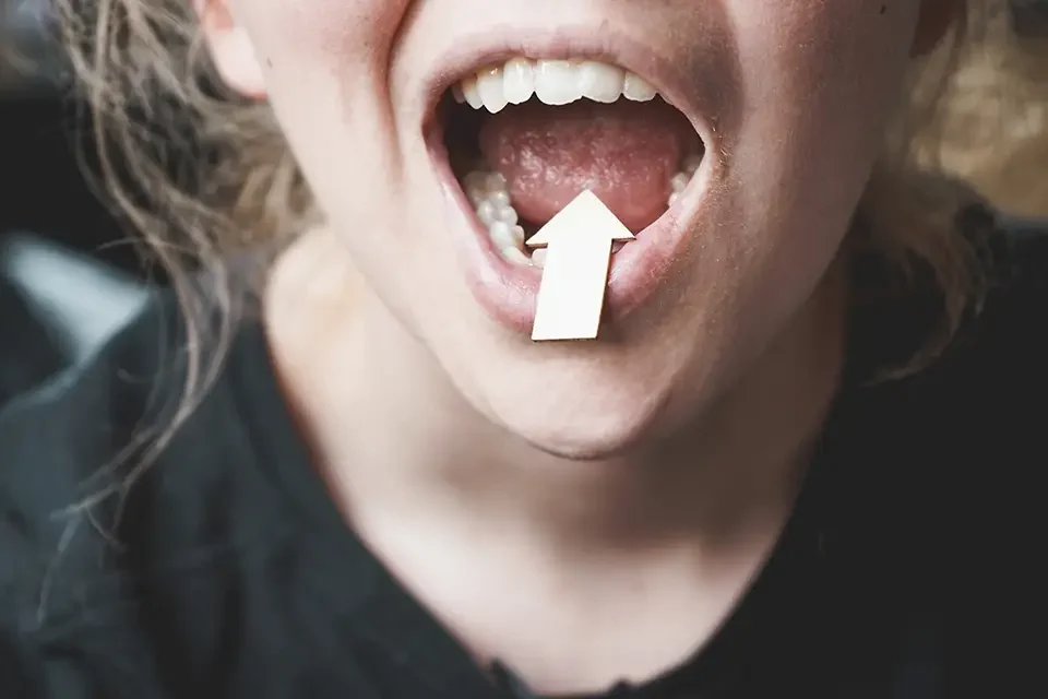 tongue bumps Common Causes of Bumps on the Back of the Tongue